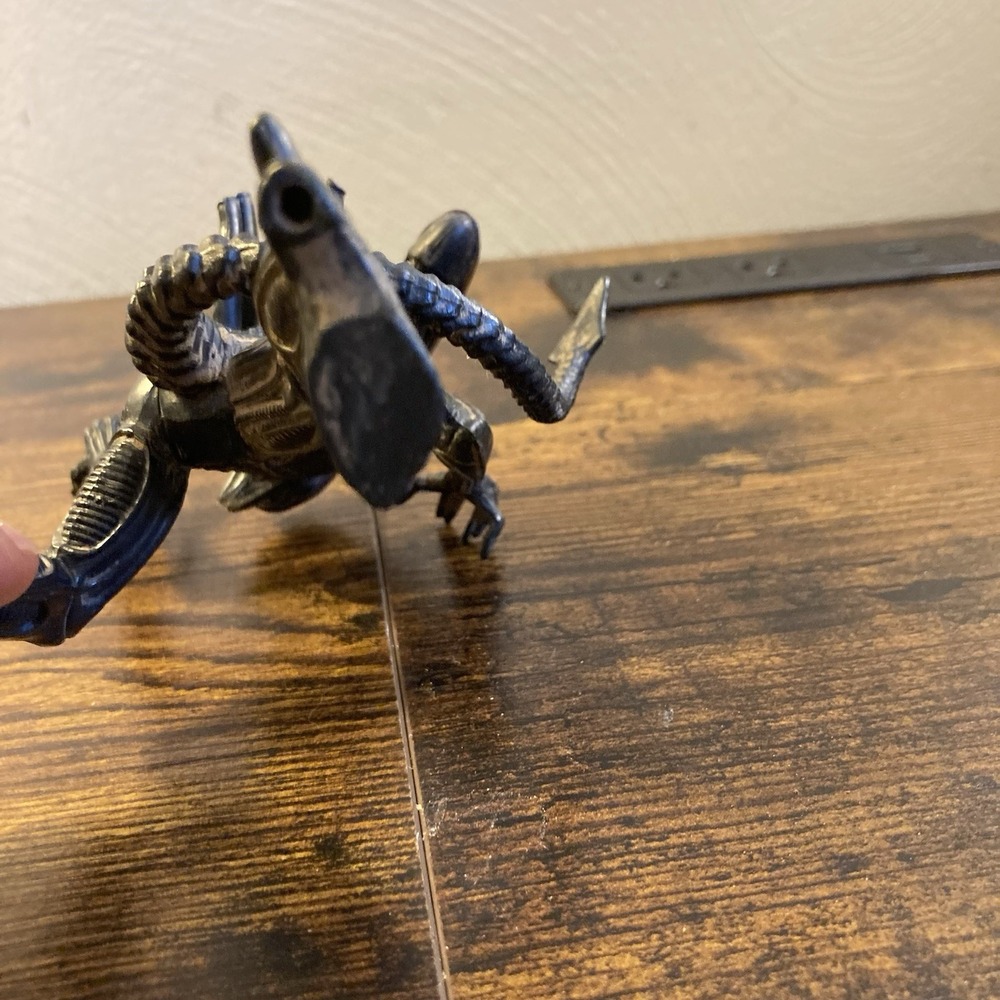 Vintage 1993 Kenner Aliens Vs. Predator Warrior Xenomorph 5" Black Action Figure - Picture 8 of 8
